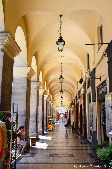 Chiavari, the town of the medieval arcades! 